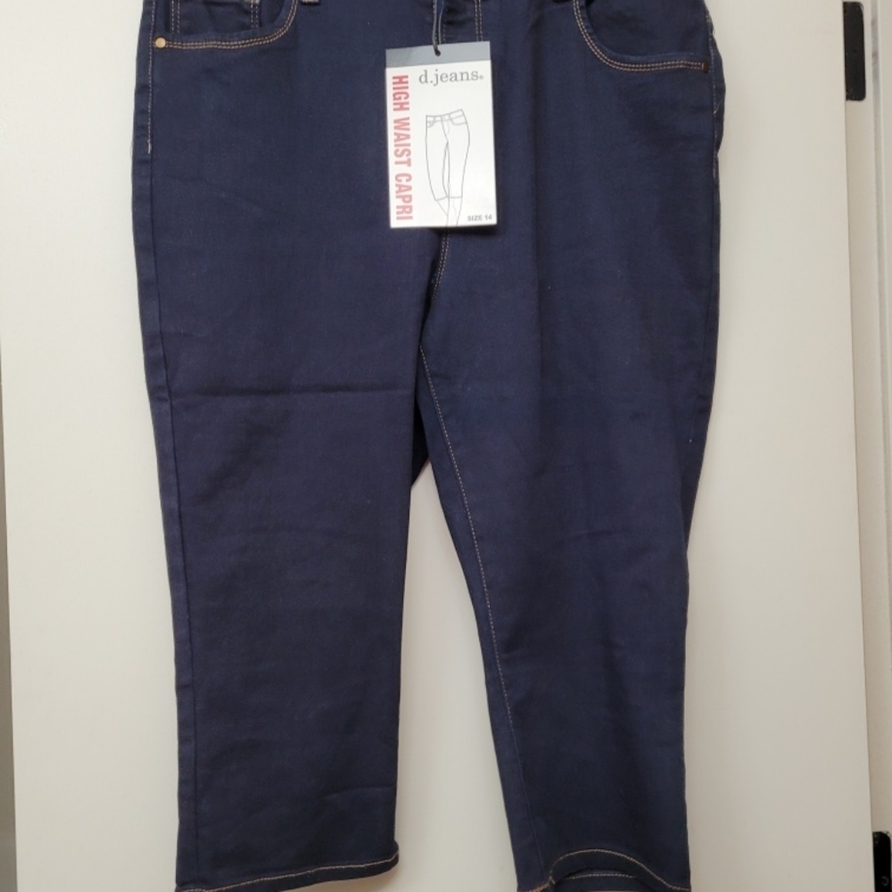 Plus size jean capris